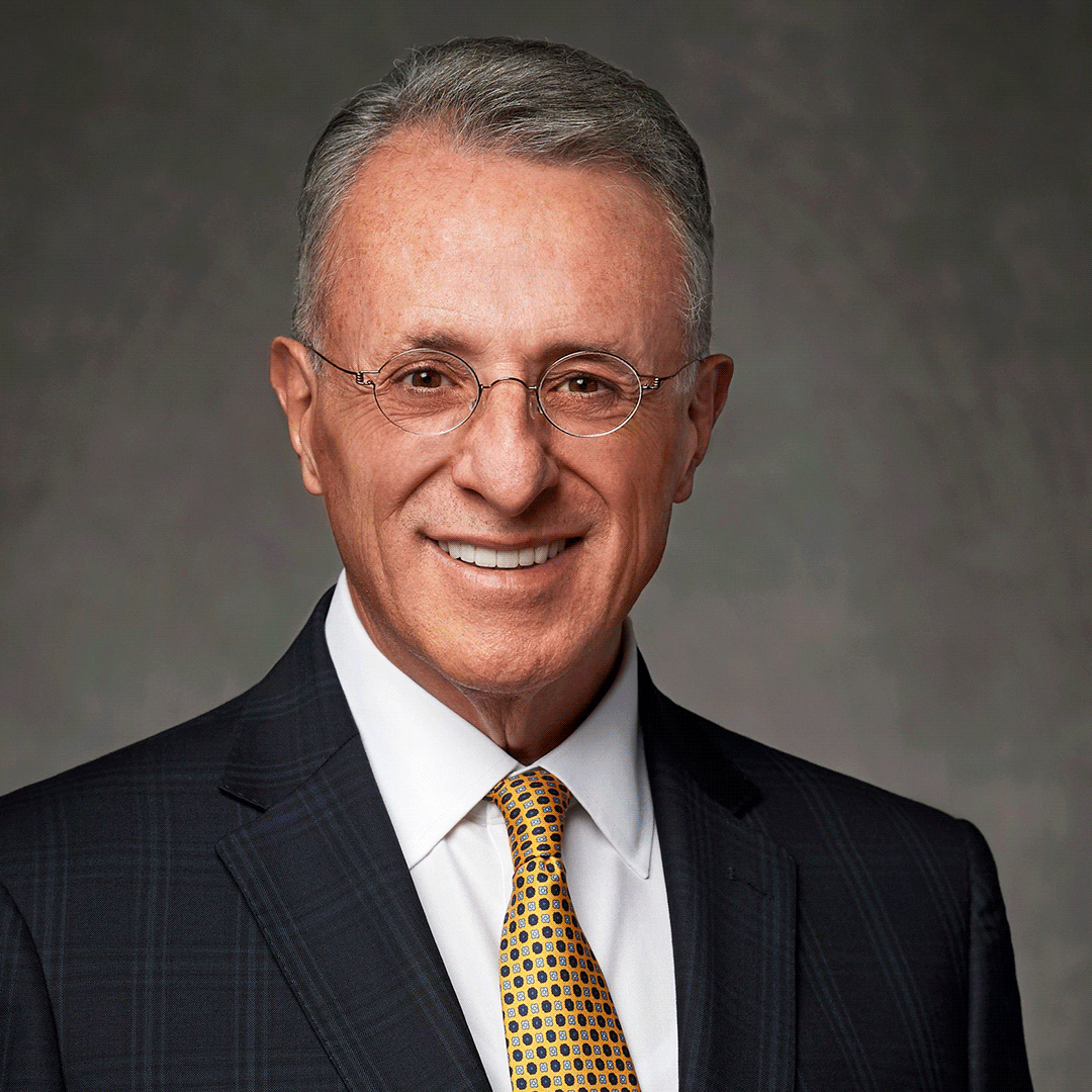 Headshot of Ulisses Soares